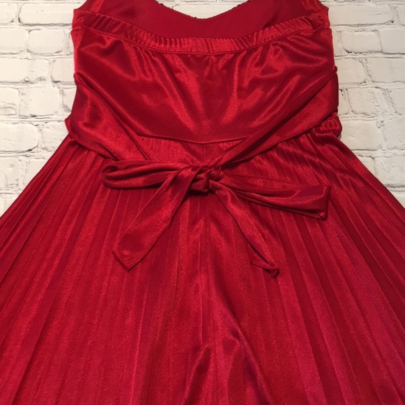 Speeckless Small Red Dress - Picture 12 of 12